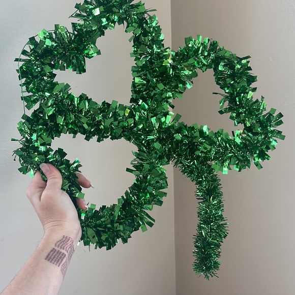 Set of 2 Shamrock hanging decor st patty day - Picture 2 of 4